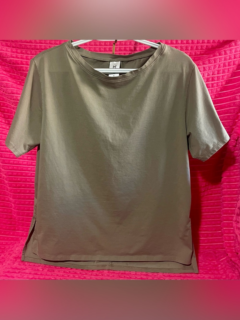 Women’s Olive Short Sleeve Crew Neck Tee